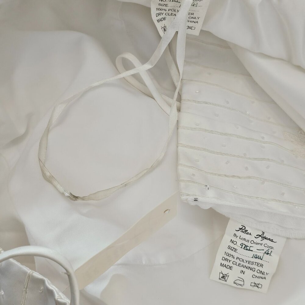 Pallas Athena White Embroidered Wedding Dress 14 - Picture 6 of 8